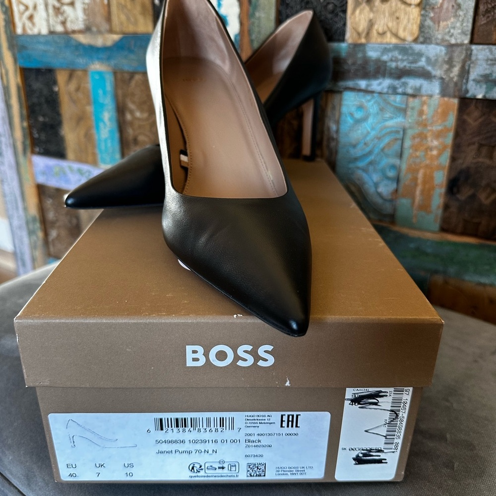 BOSS ‘Janet’ Black Leather Pumps
